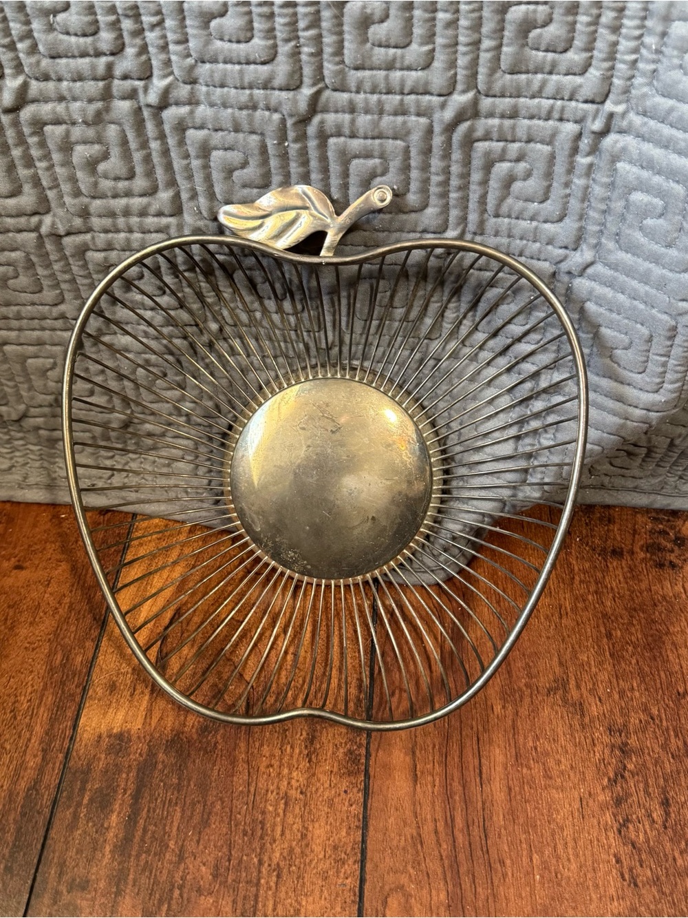 Vintage Royal Quality Silver Hong Kong Wire Apple Fruit Basket Plated MCM
